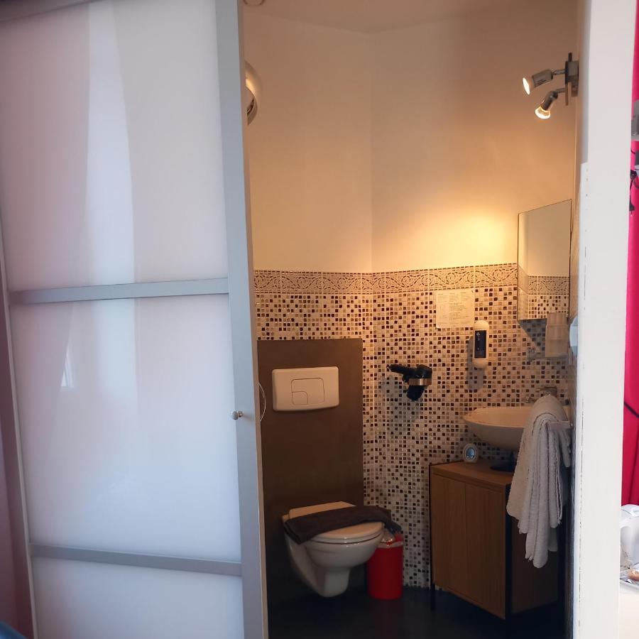 Hotel Ferme De Lagrave Coux-et-Bigaroque-Mouzens Esterno foto