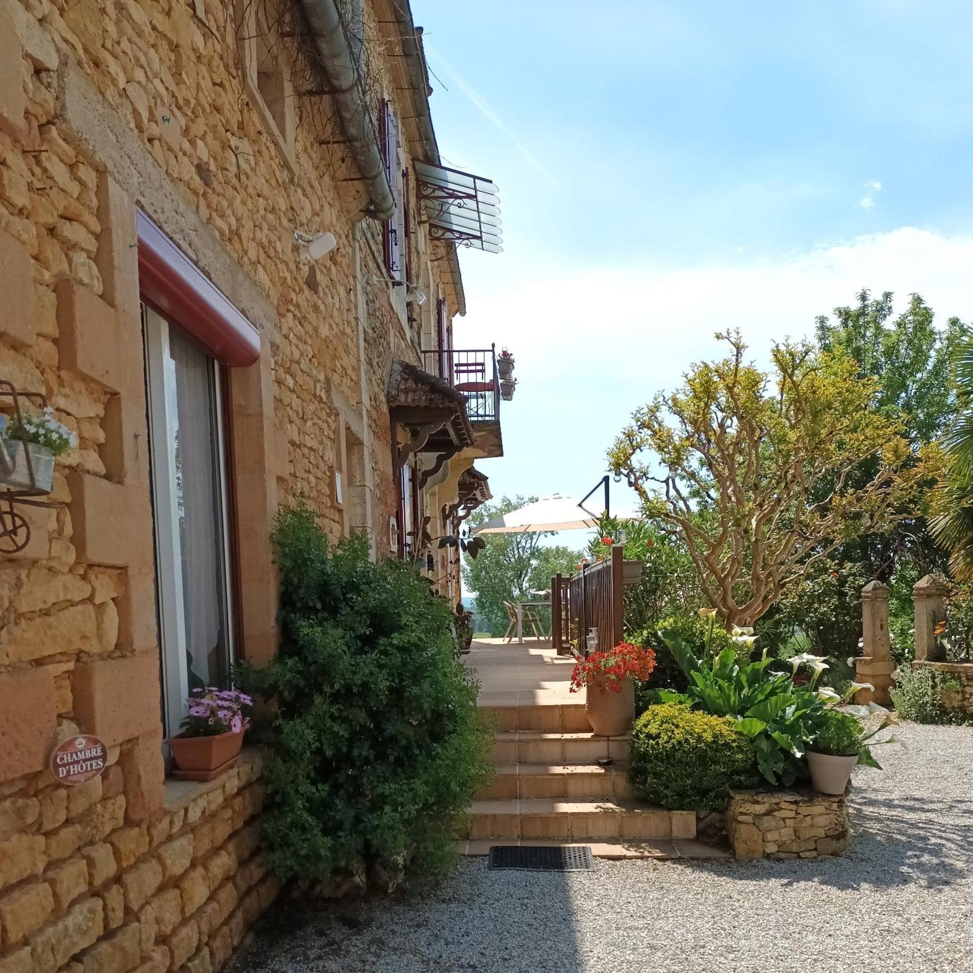 Hotel Ferme De Lagrave Coux-et-Bigaroque-Mouzens Esterno foto