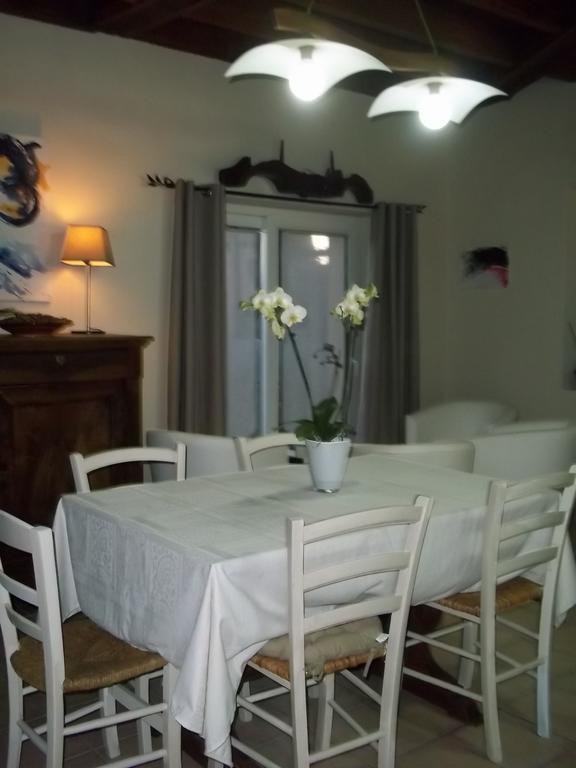 Hotel Ferme De Lagrave Coux-et-Bigaroque-Mouzens Esterno foto