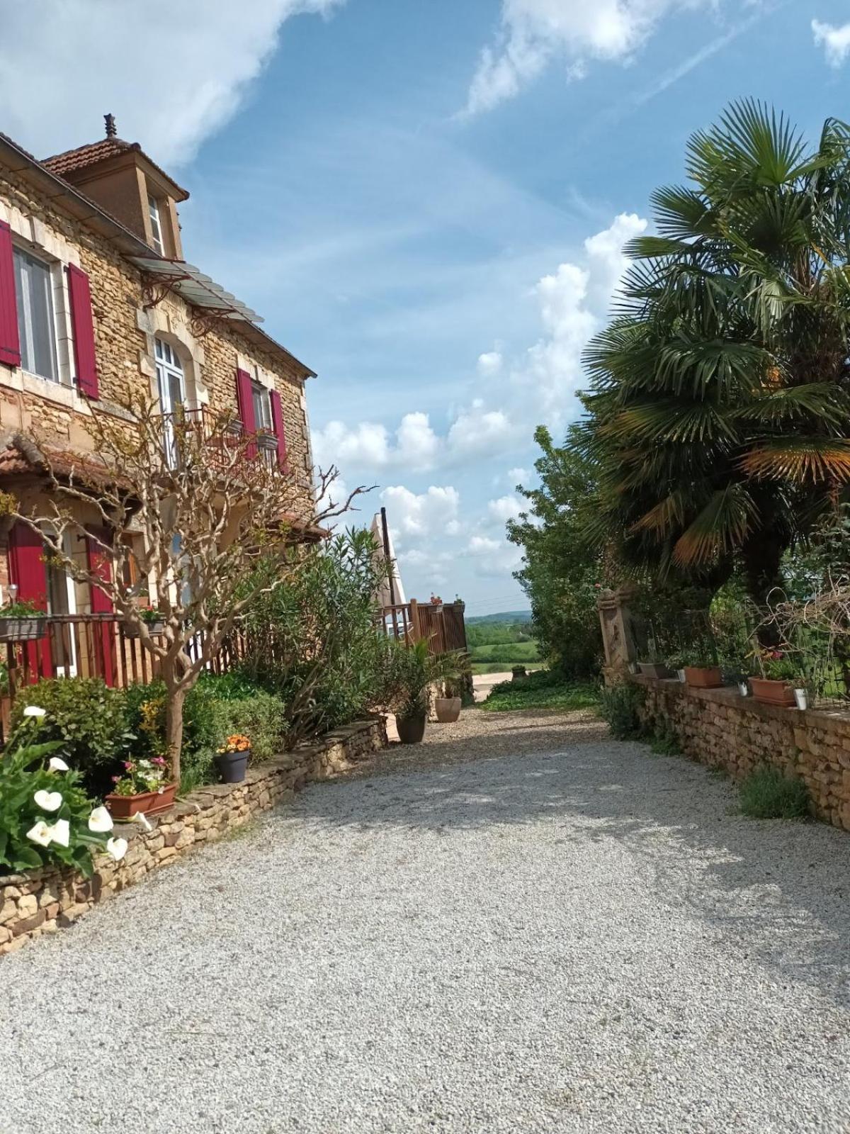 Hotel Ferme De Lagrave Coux-et-Bigaroque-Mouzens Esterno foto